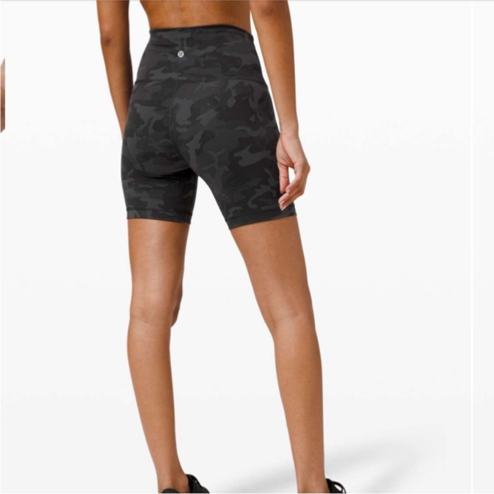 Lululemon Camo Wunder Train High-Rise Short 6"